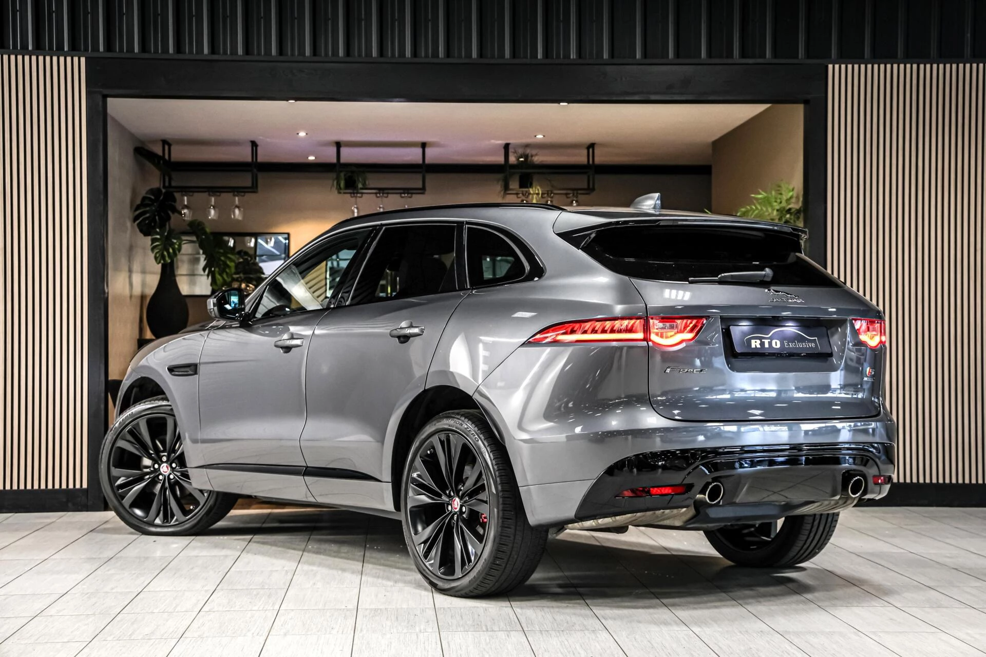 Hoofdafbeelding Jaguar F-PACE