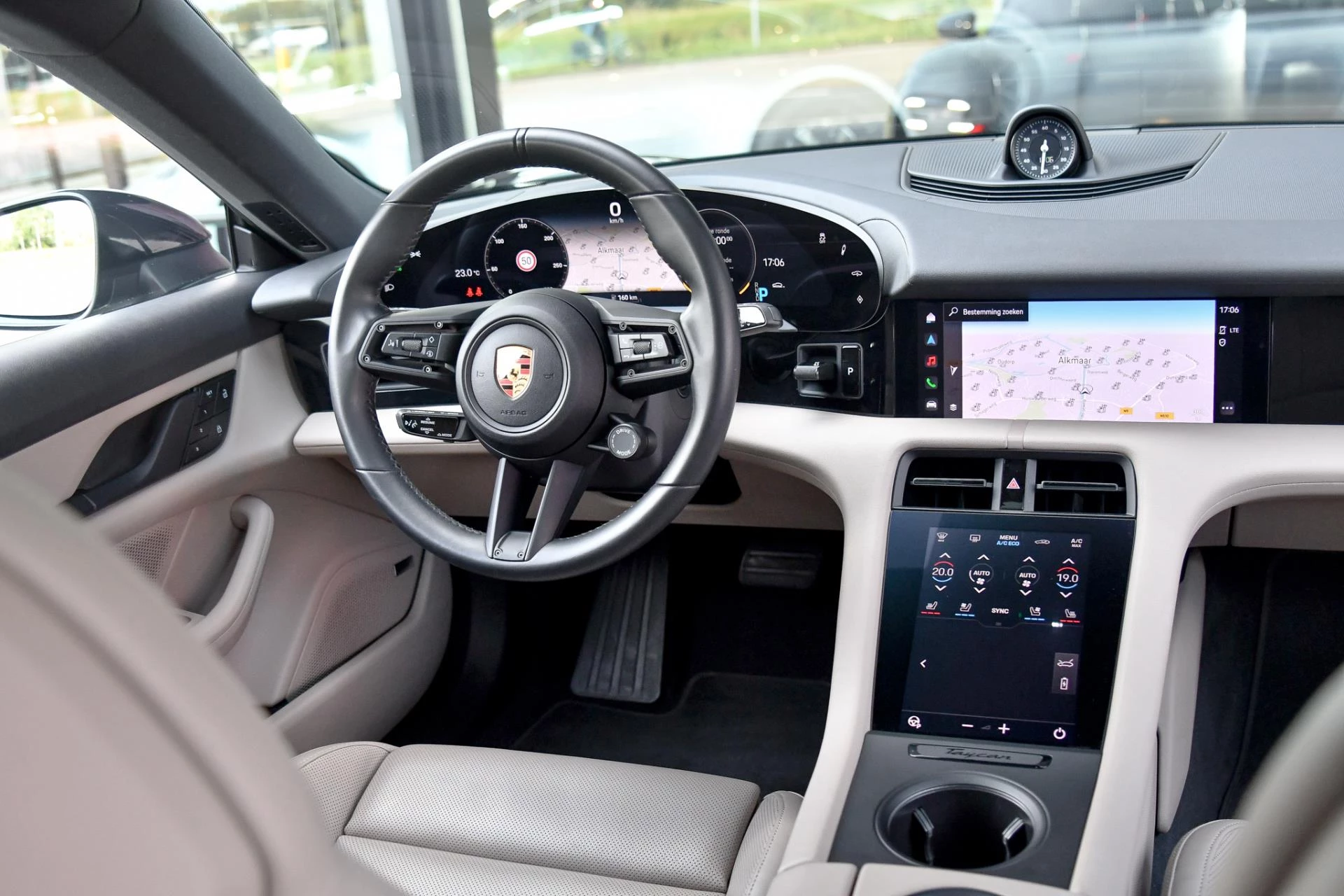 Hoofdafbeelding Porsche Taycan