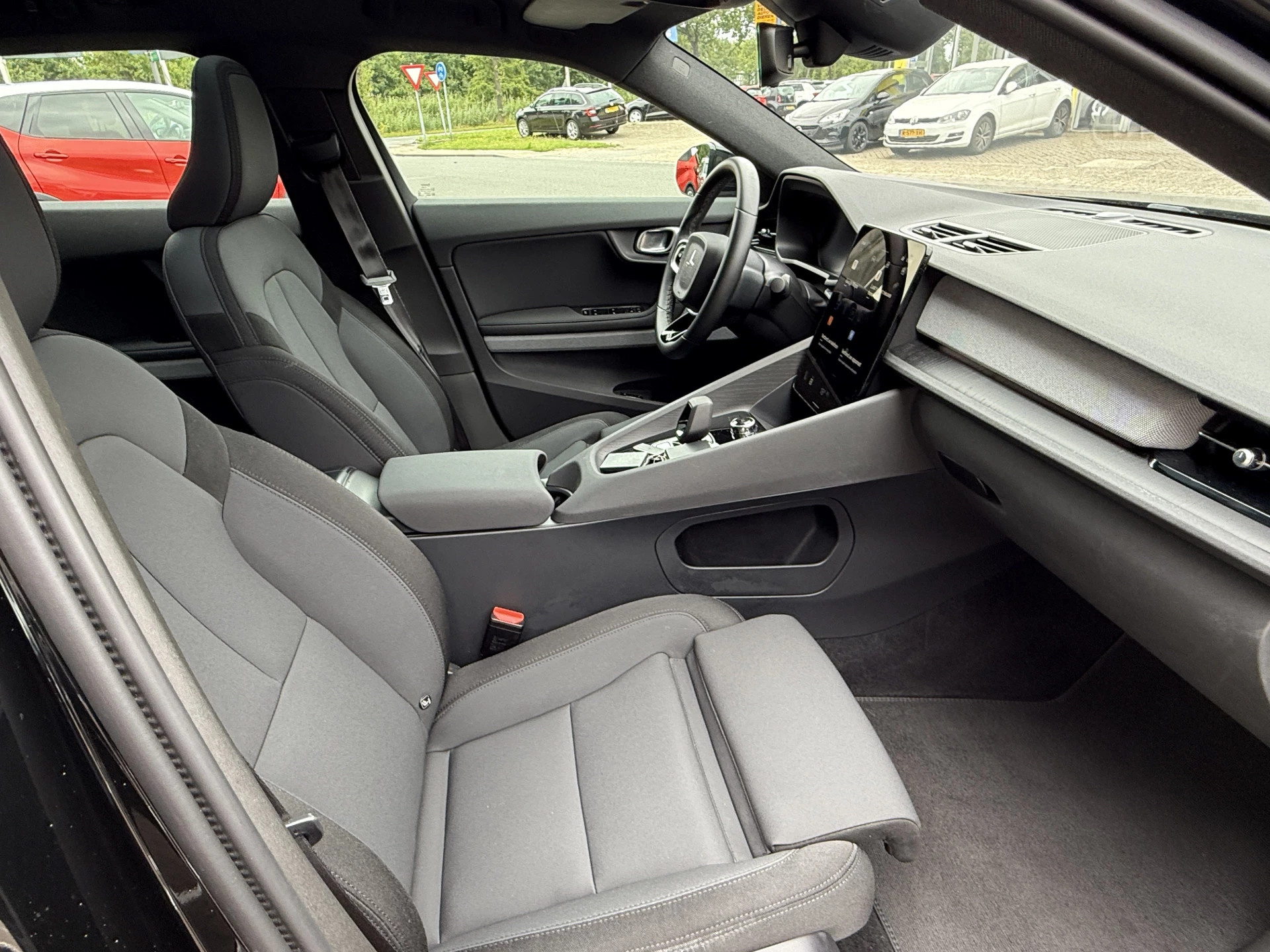 Hoofdafbeelding Polestar 2