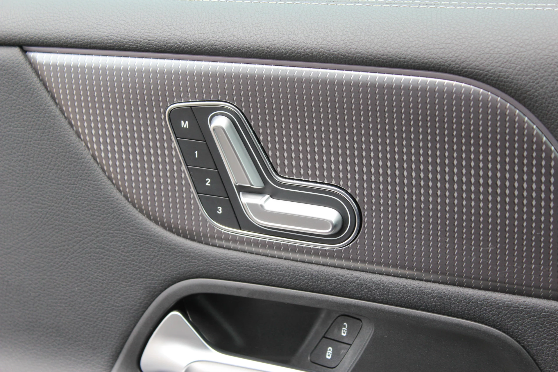Hoofdafbeelding Mercedes-Benz EQB
