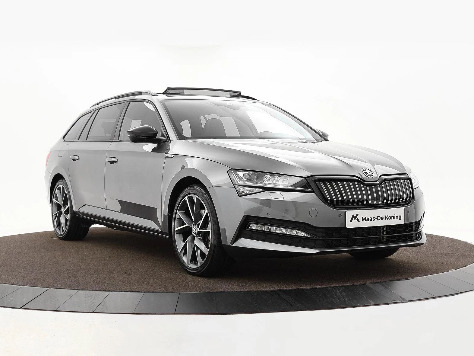 Hoofdafbeelding Škoda Superb