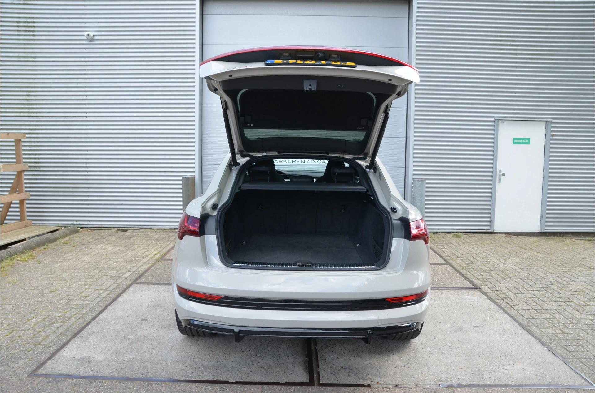 Hoofdafbeelding Audi e-tron