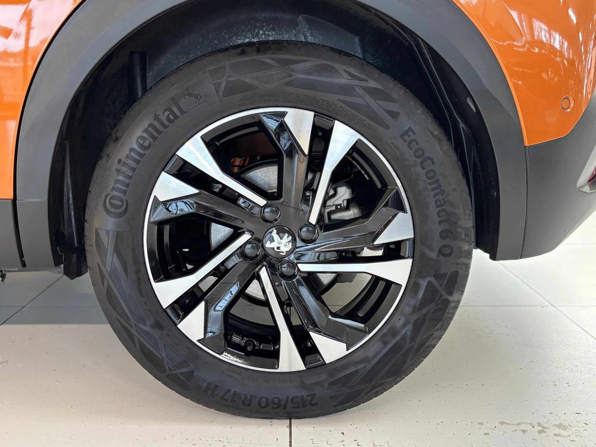 Hoofdafbeelding Peugeot e-2008