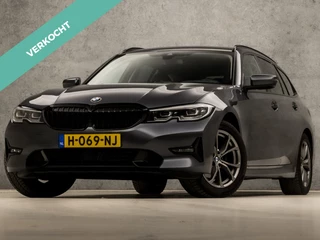 BMW 3 Serie Touring 320i Sportline Shadow 184Pk Automaat (APPLE CARPLAY, GROOT NAVI, CAMERA, LEDER, ADAPTIVE CRUISE, SFEERVERLICHTING, SPORTSTOELEN, HIFI, TREKHAAK ELEKTRISCH, GETINT GLAS, NIEUWSTAAT)