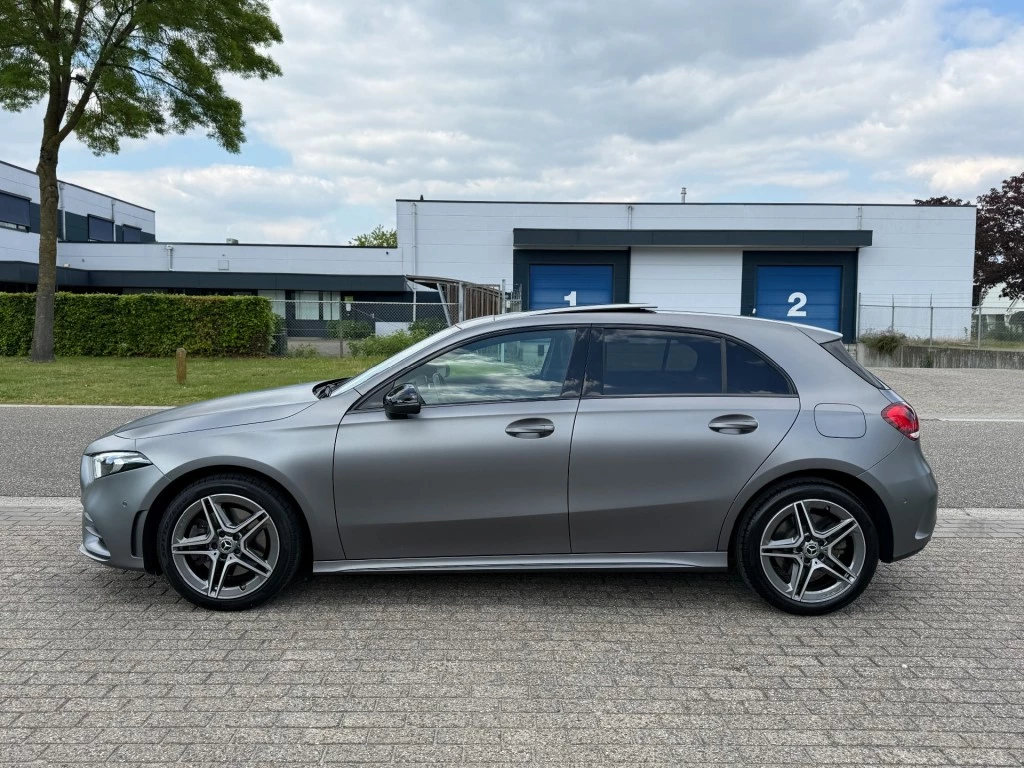 Hoofdafbeelding Mercedes-Benz 200-serie