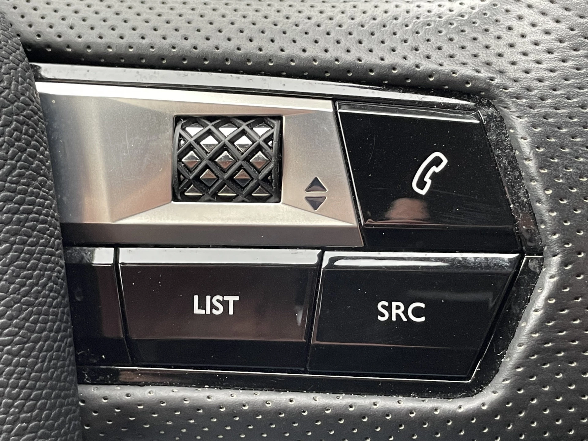 Hoofdafbeelding DS DS 7