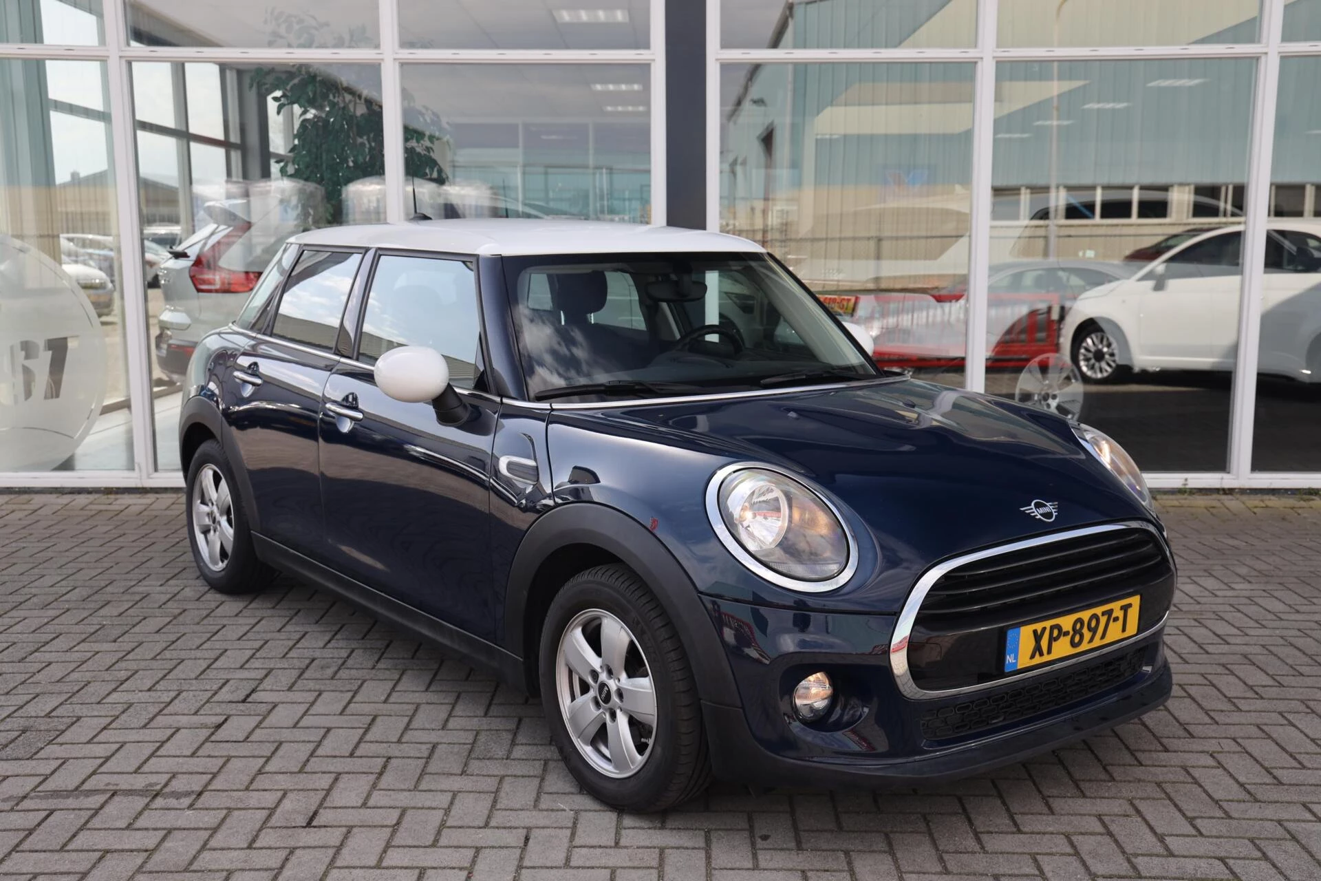 Hoofdafbeelding MINI Cooper