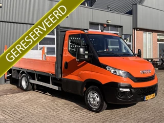 Iveco Daily 35C14 2.3 375 Trekhaak 3500kg Laadklep 500kg Navigatie Open laadbak Pick-up Euro 6 Bpm vrij Bakwagen p-up 136pk 1e eigenaar Dealer onderhouden