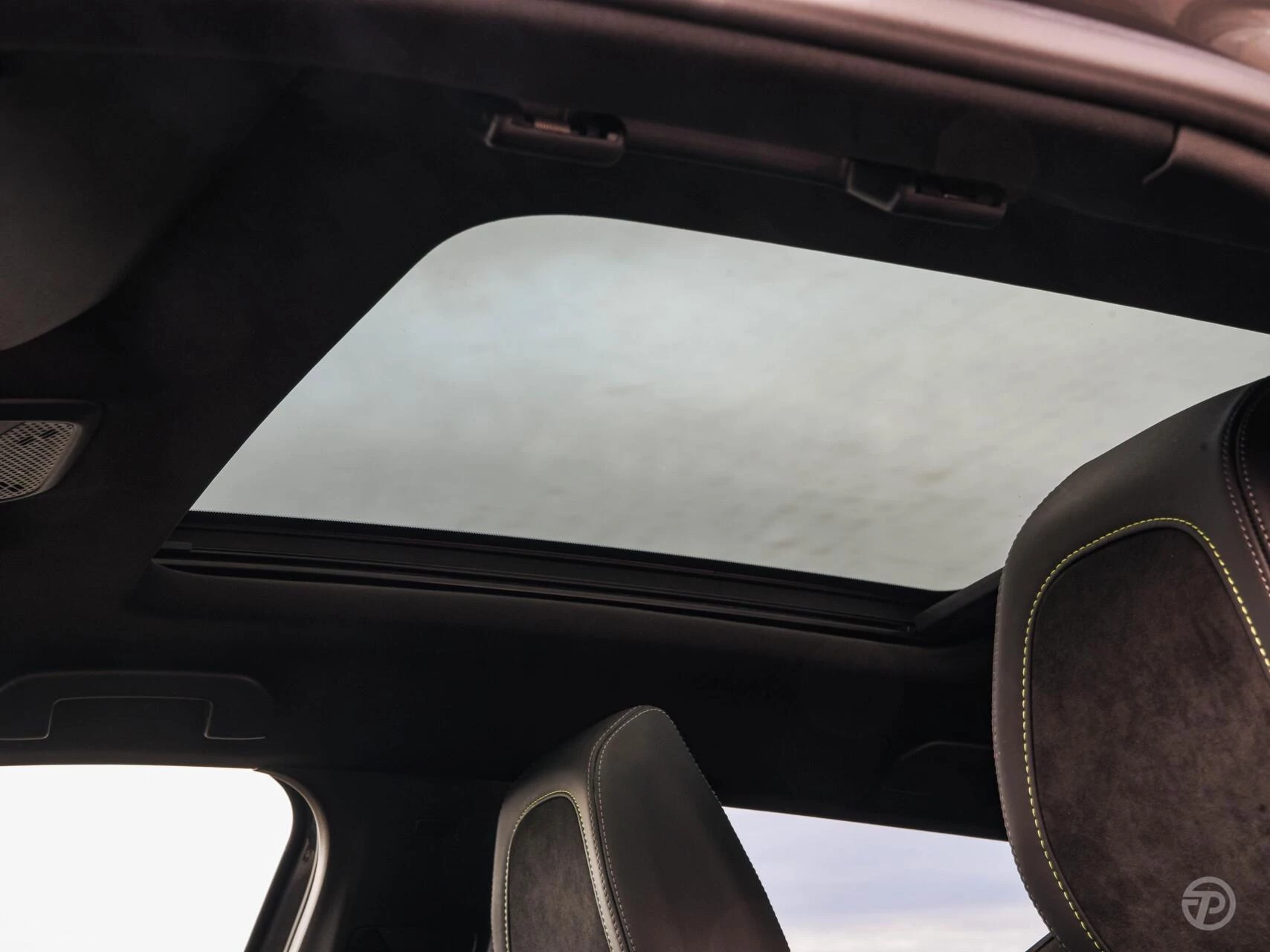 Hoofdafbeelding Peugeot e-2008