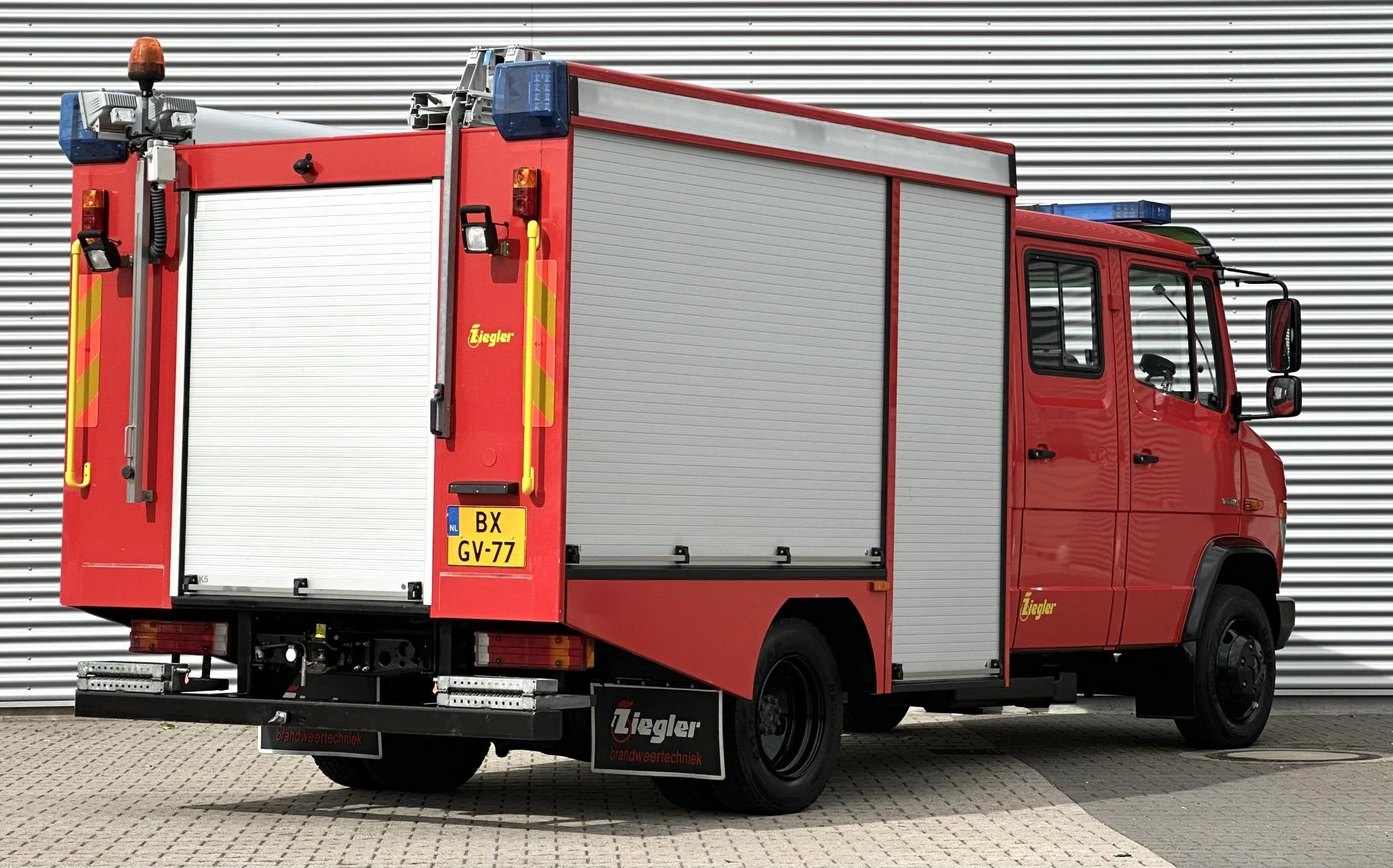 Hoofdafbeelding Mercedes-Benz 818d Vario Brandweerwagen euro 5 Ziegler NIEUW 8800KM!!!