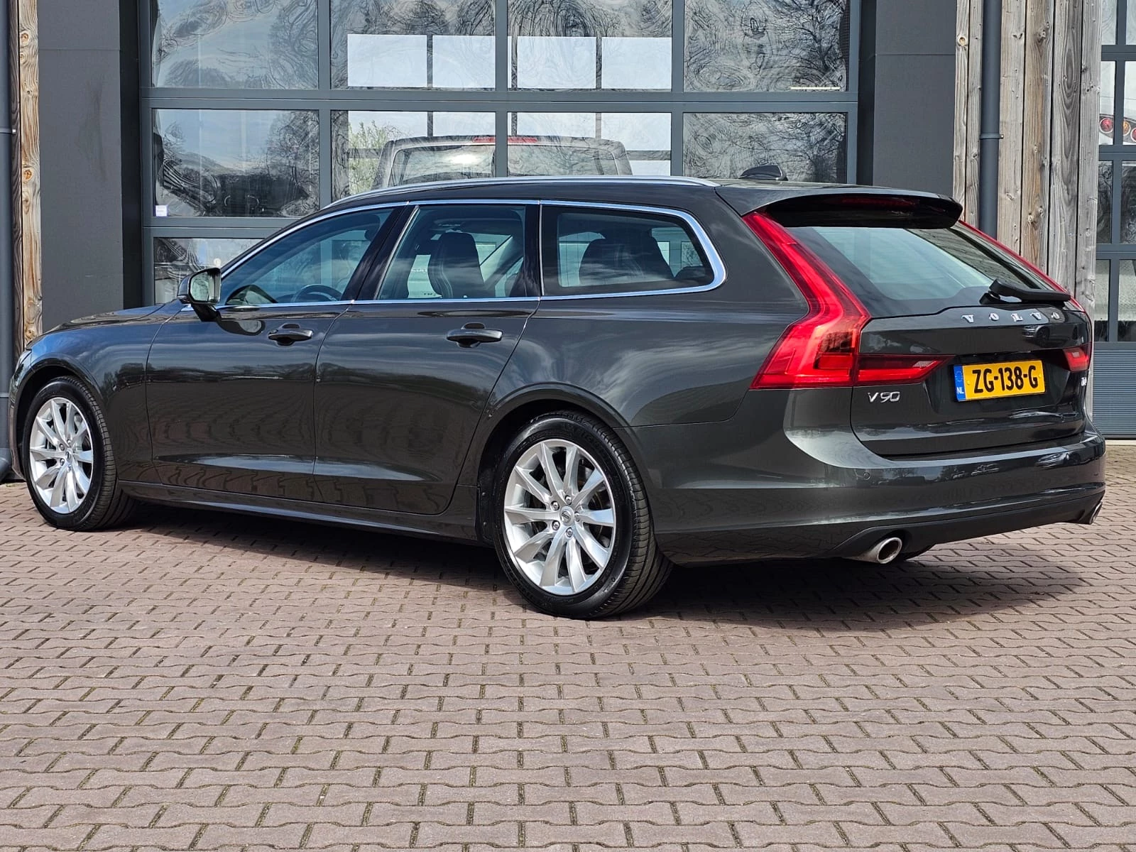 Hoofdafbeelding Volvo V90