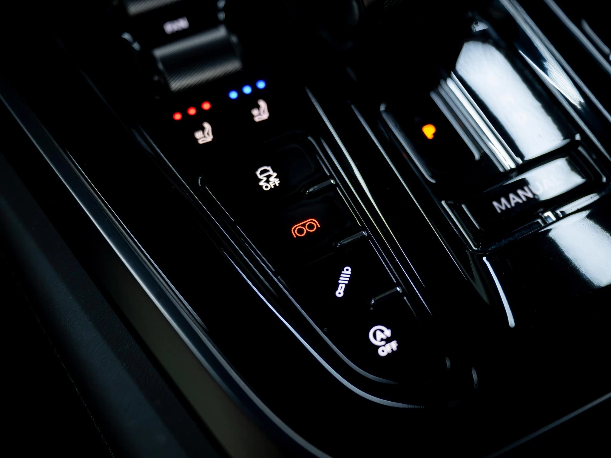 Hoofdafbeelding Aston Martin DBX