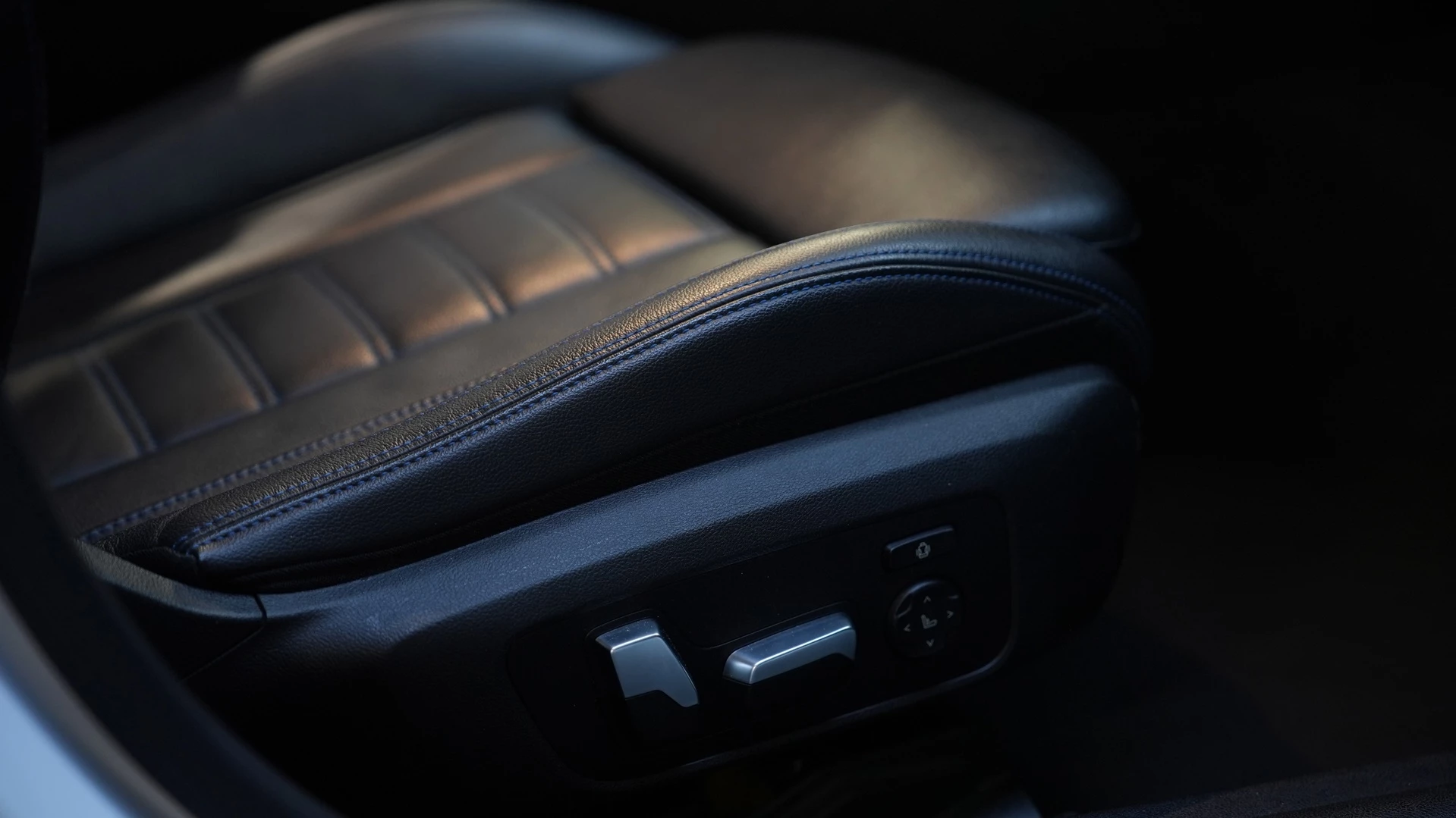 Hoofdafbeelding Porsche Taycan