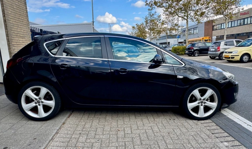 Hoofdafbeelding Opel Astra