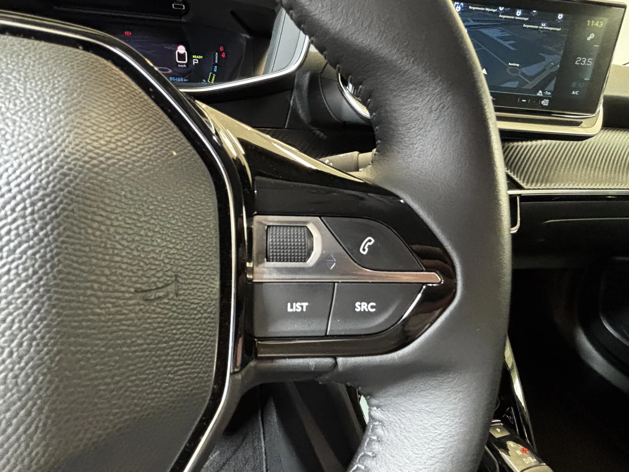 Hoofdafbeelding Peugeot e-2008