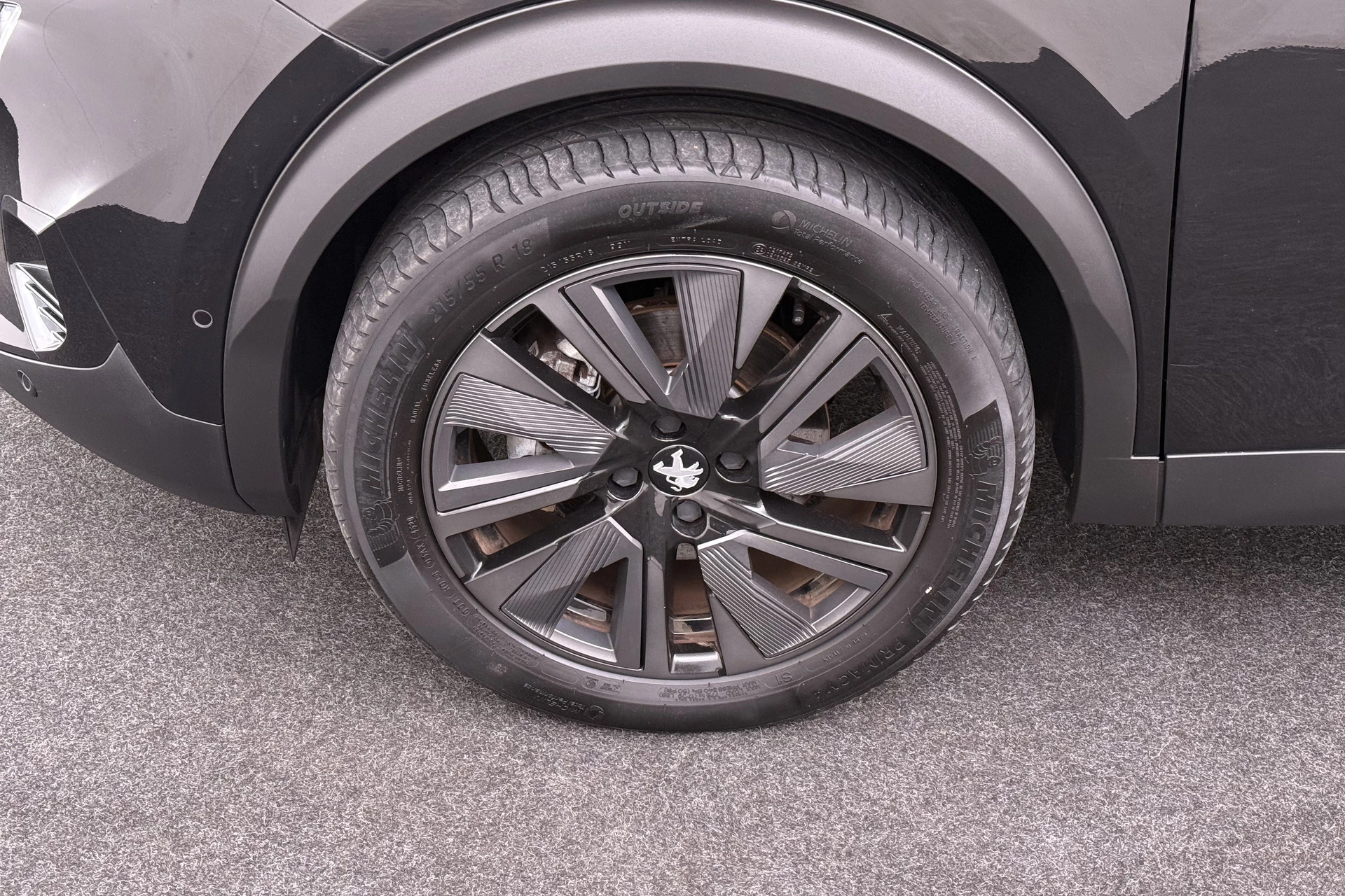 Hoofdafbeelding Peugeot e-2008