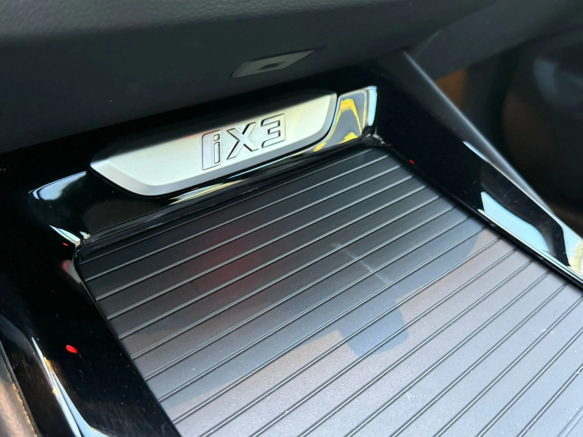 Hoofdafbeelding BMW iX3