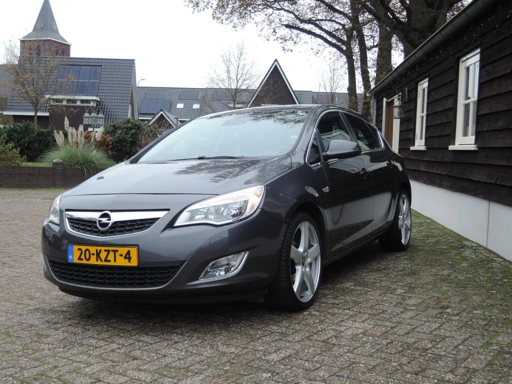 Hoofdafbeelding Opel Astra