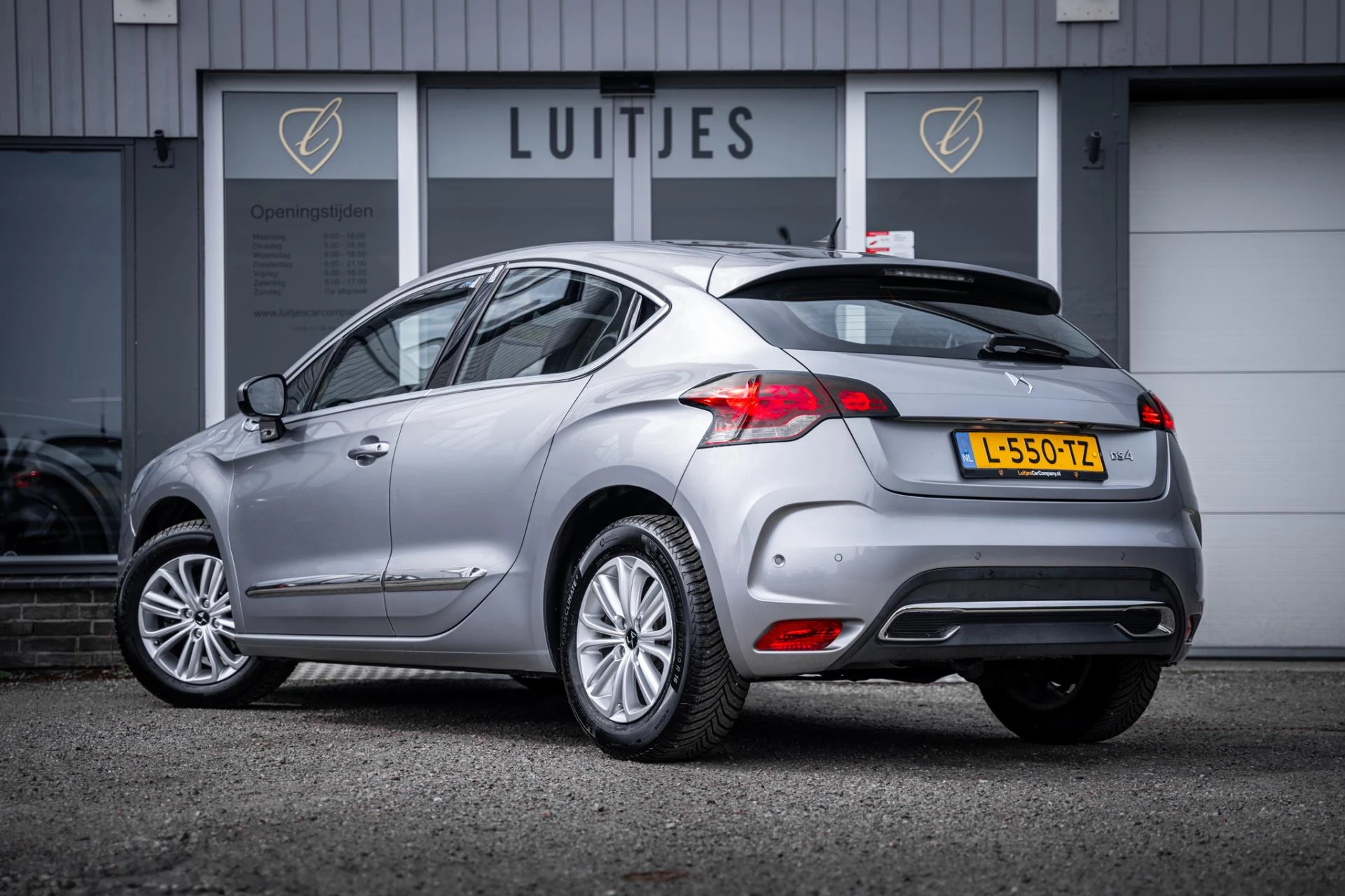 Hoofdafbeelding DS DS 4