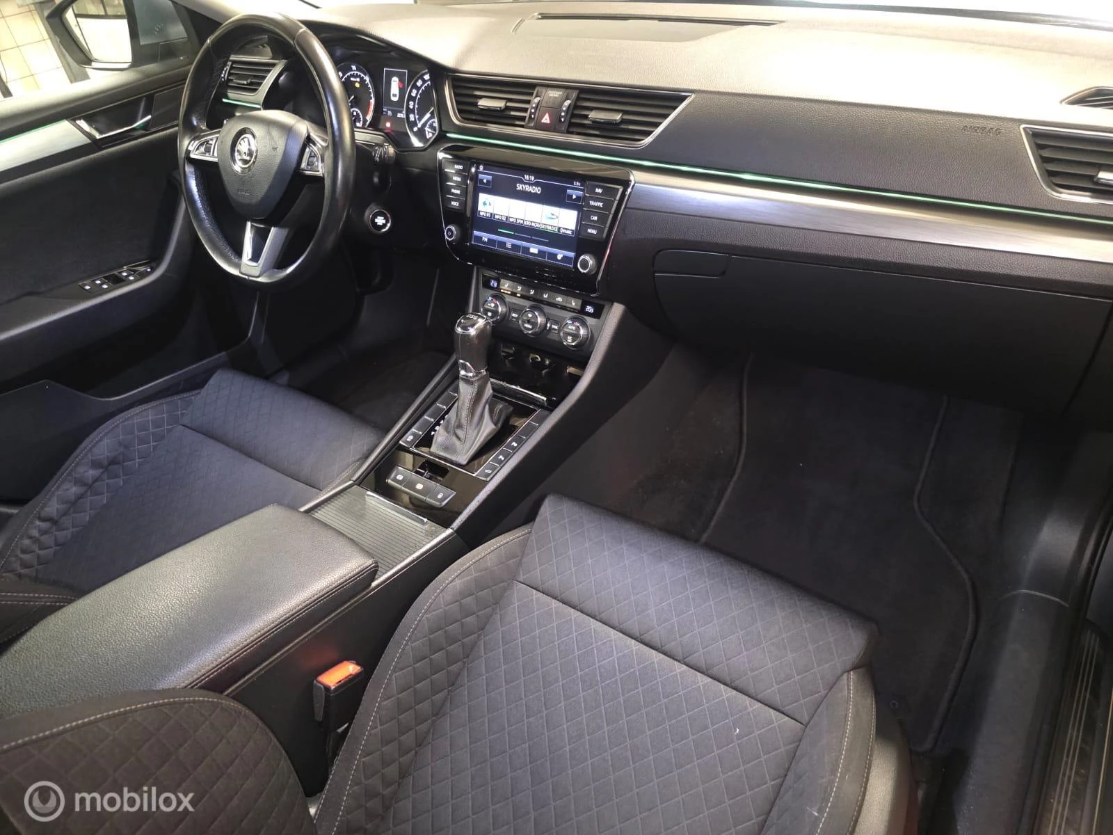 Hoofdafbeelding Škoda Superb