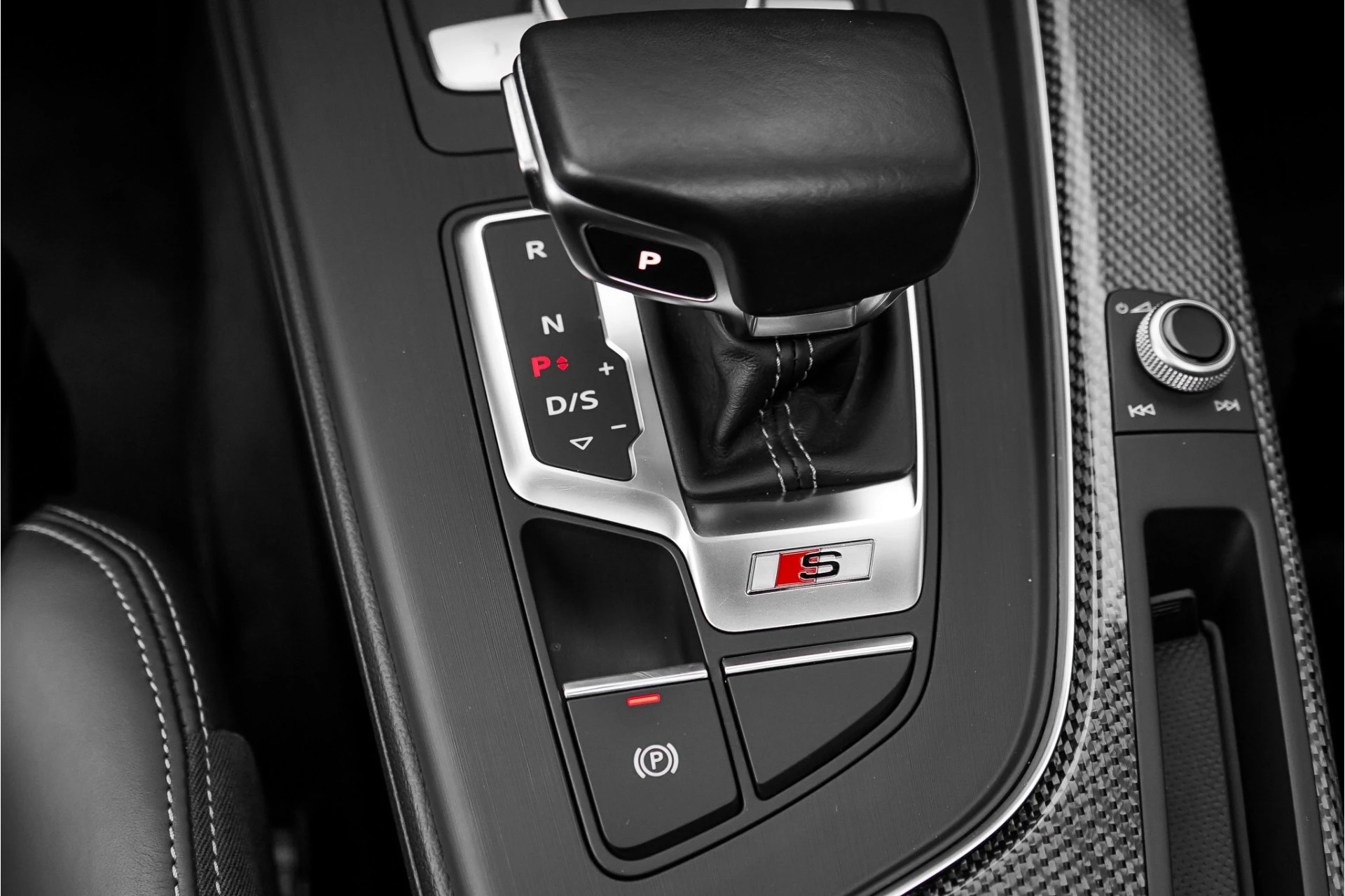 Hoofdafbeelding Audi S4