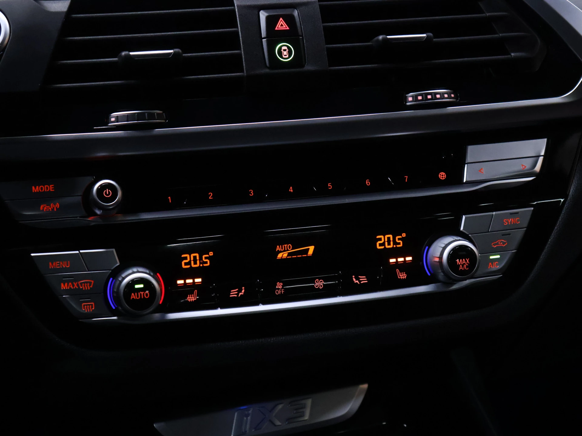 Hoofdafbeelding BMW iX3