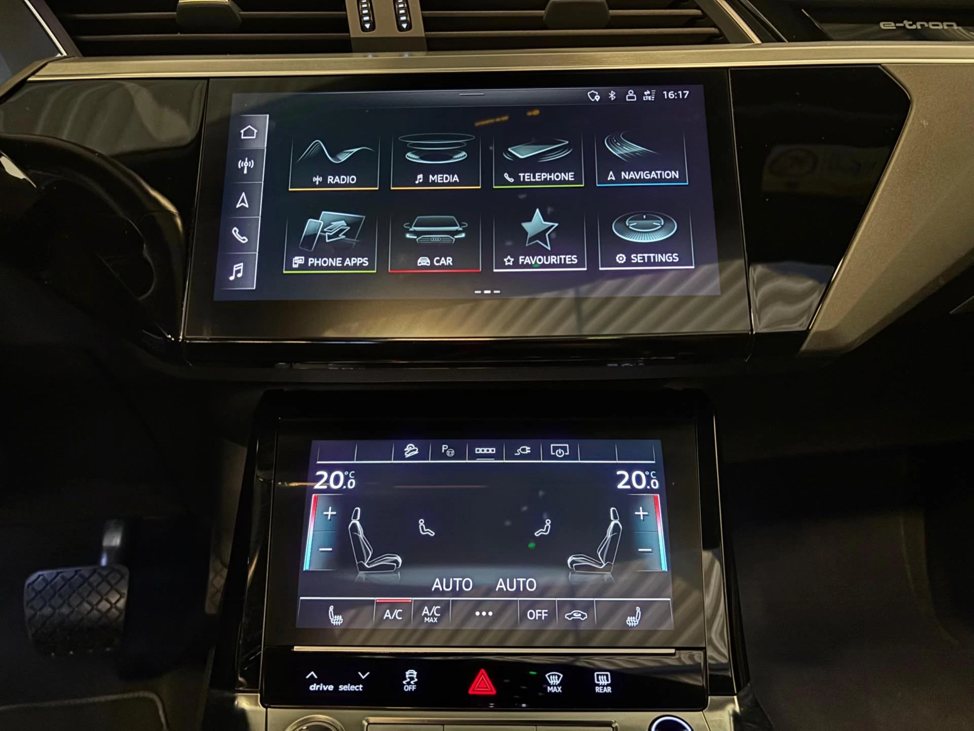 Hoofdafbeelding Audi e-tron