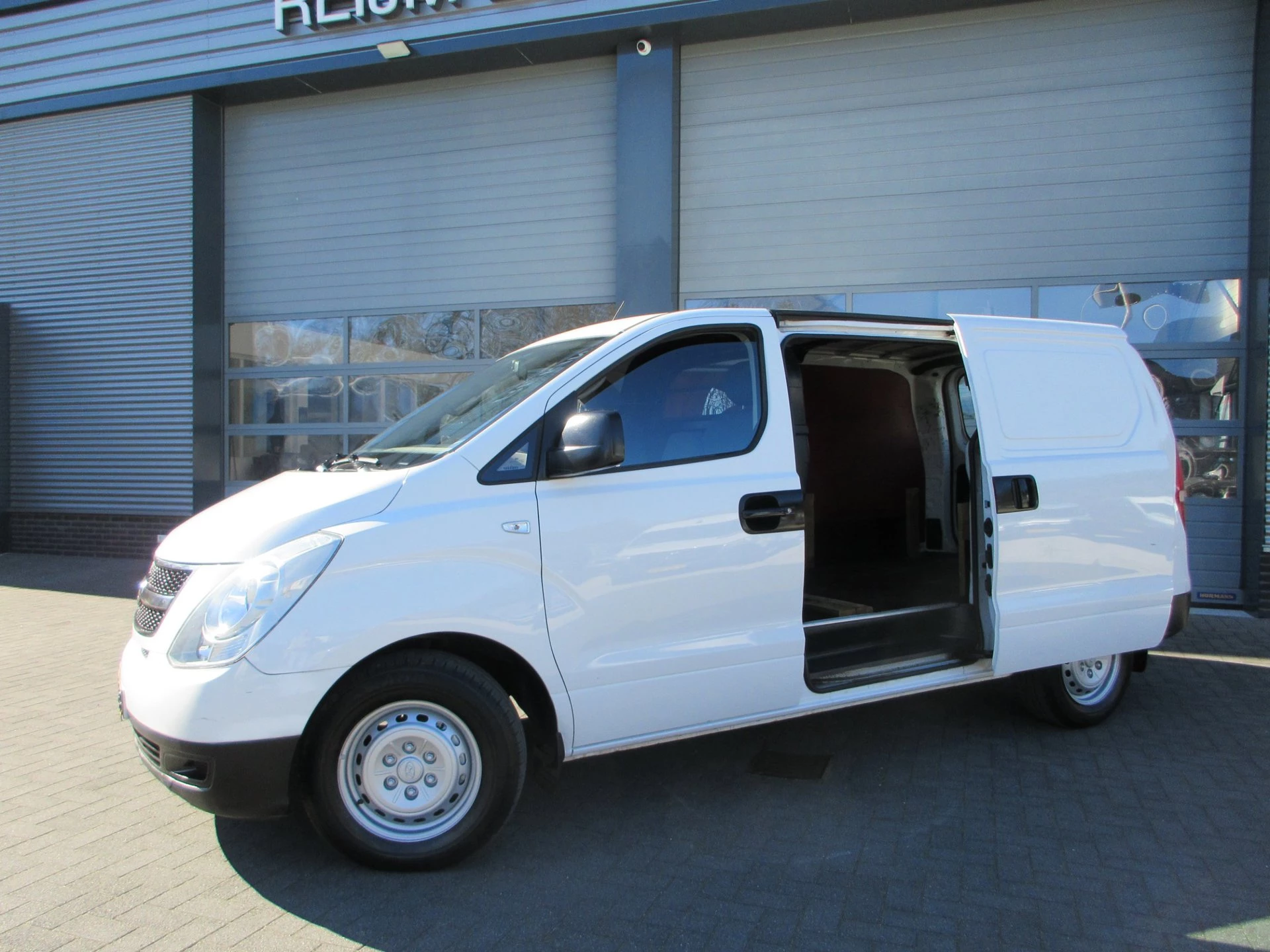 Hoofdafbeelding Hyundai H300