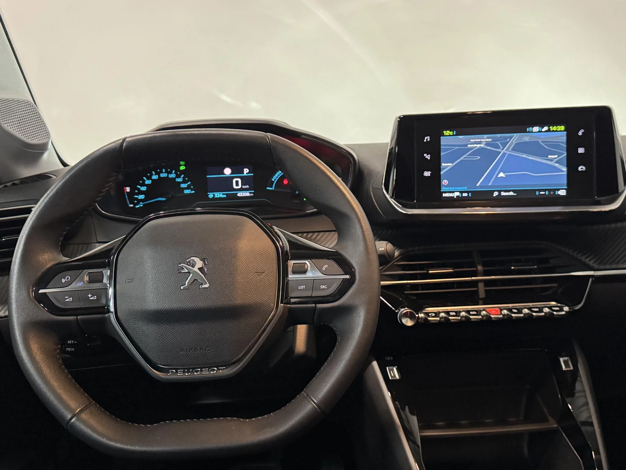 Hoofdafbeelding Peugeot e-208