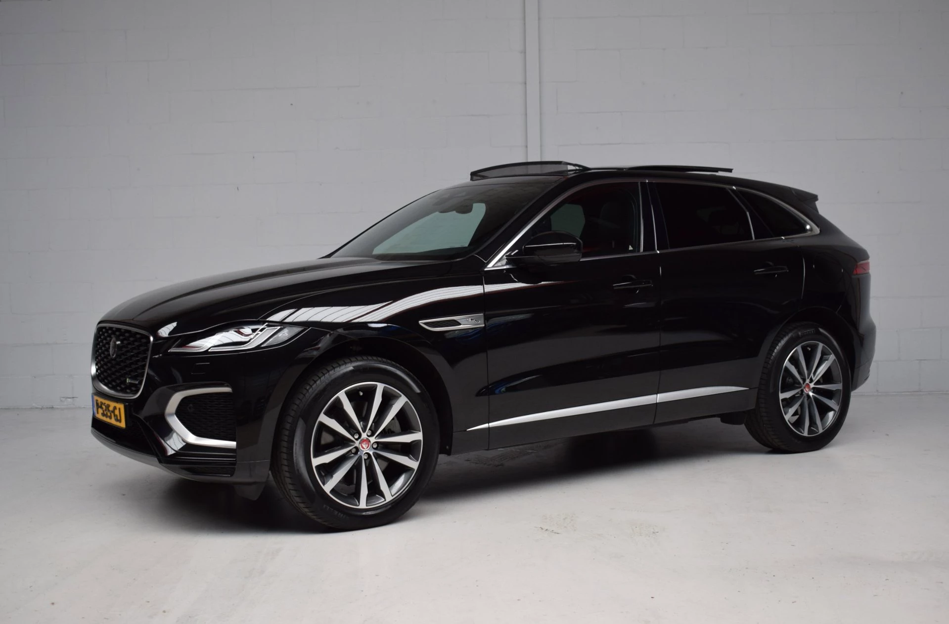 Hoofdafbeelding Jaguar F-PACE