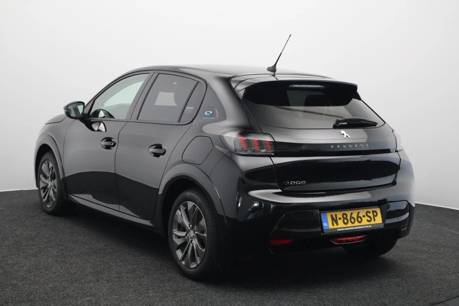 Hoofdafbeelding Peugeot e-208