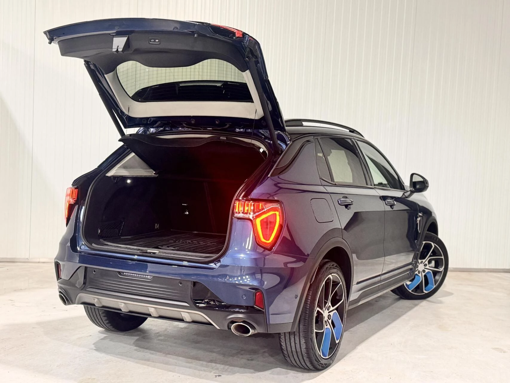 Hoofdafbeelding Lynk & Co 01