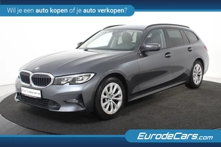 Hoofdafbeelding BMW 3 Serie BMW 3 Serie Touring 318i *1ste Eigenaar*Navigatie*Leer*Carplay*