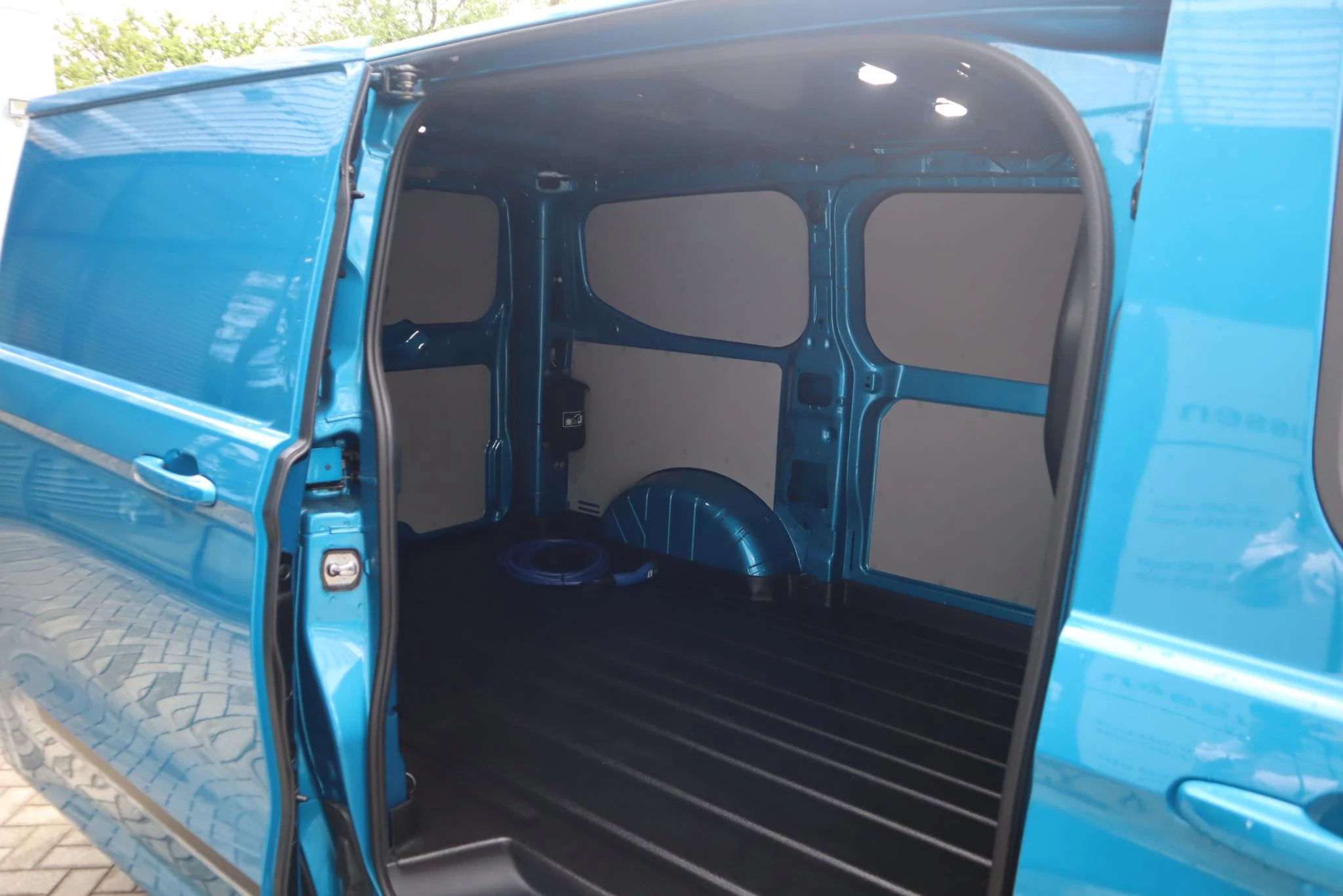 Hoofdafbeelding Ford E-Transit Custom