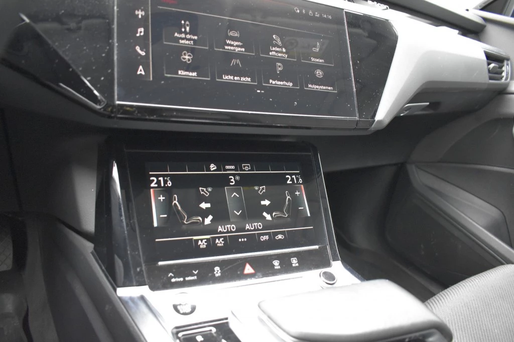 Hoofdafbeelding Audi e-tron