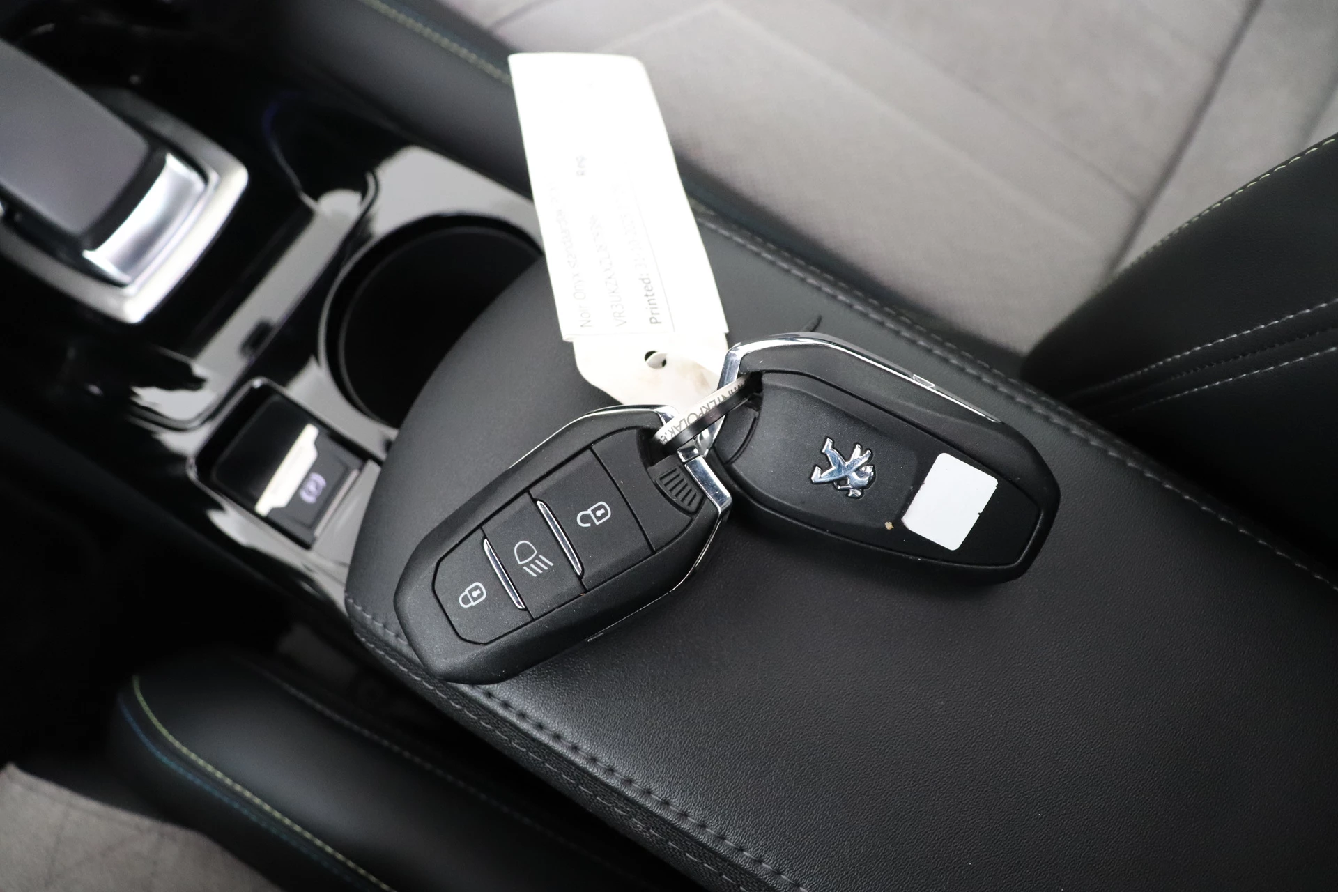 Hoofdafbeelding Peugeot e-2008