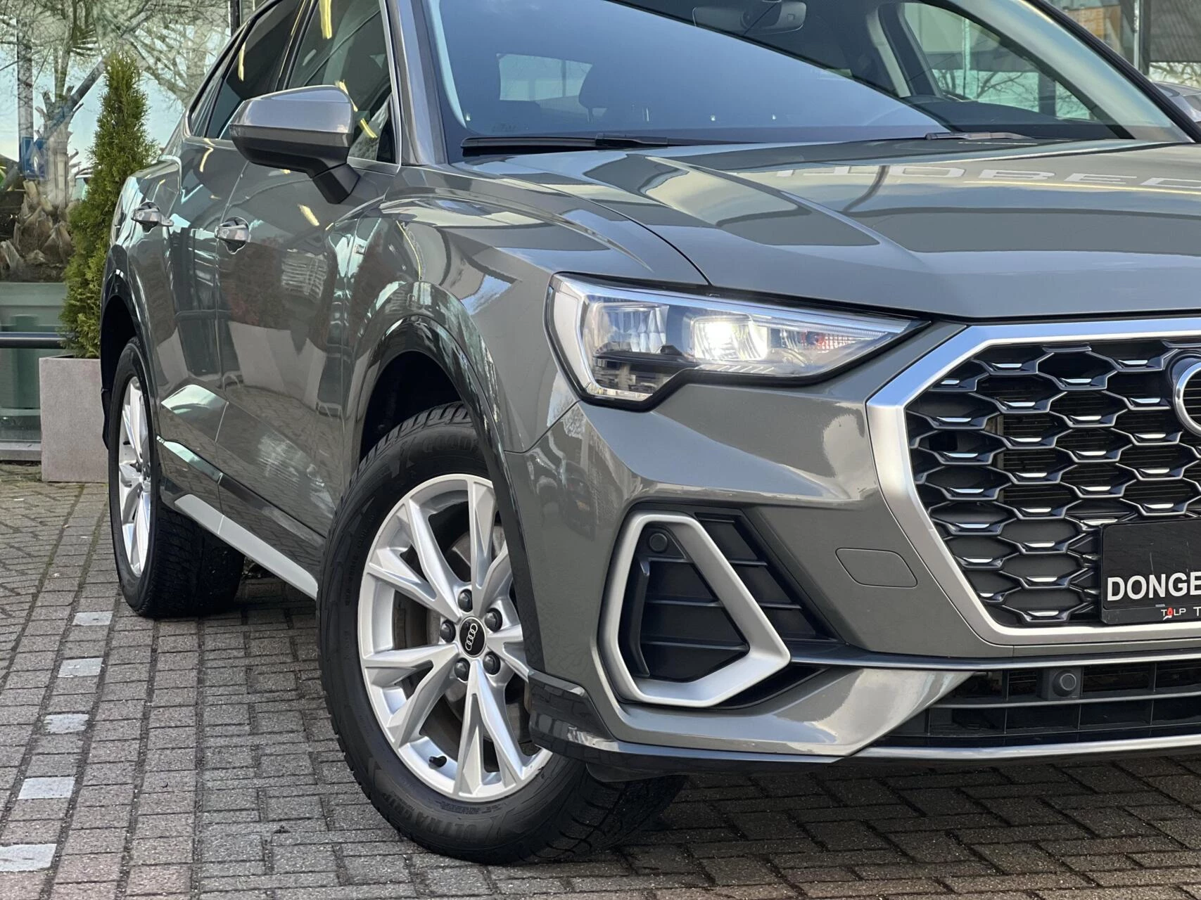 Hoofdafbeelding Audi Q3