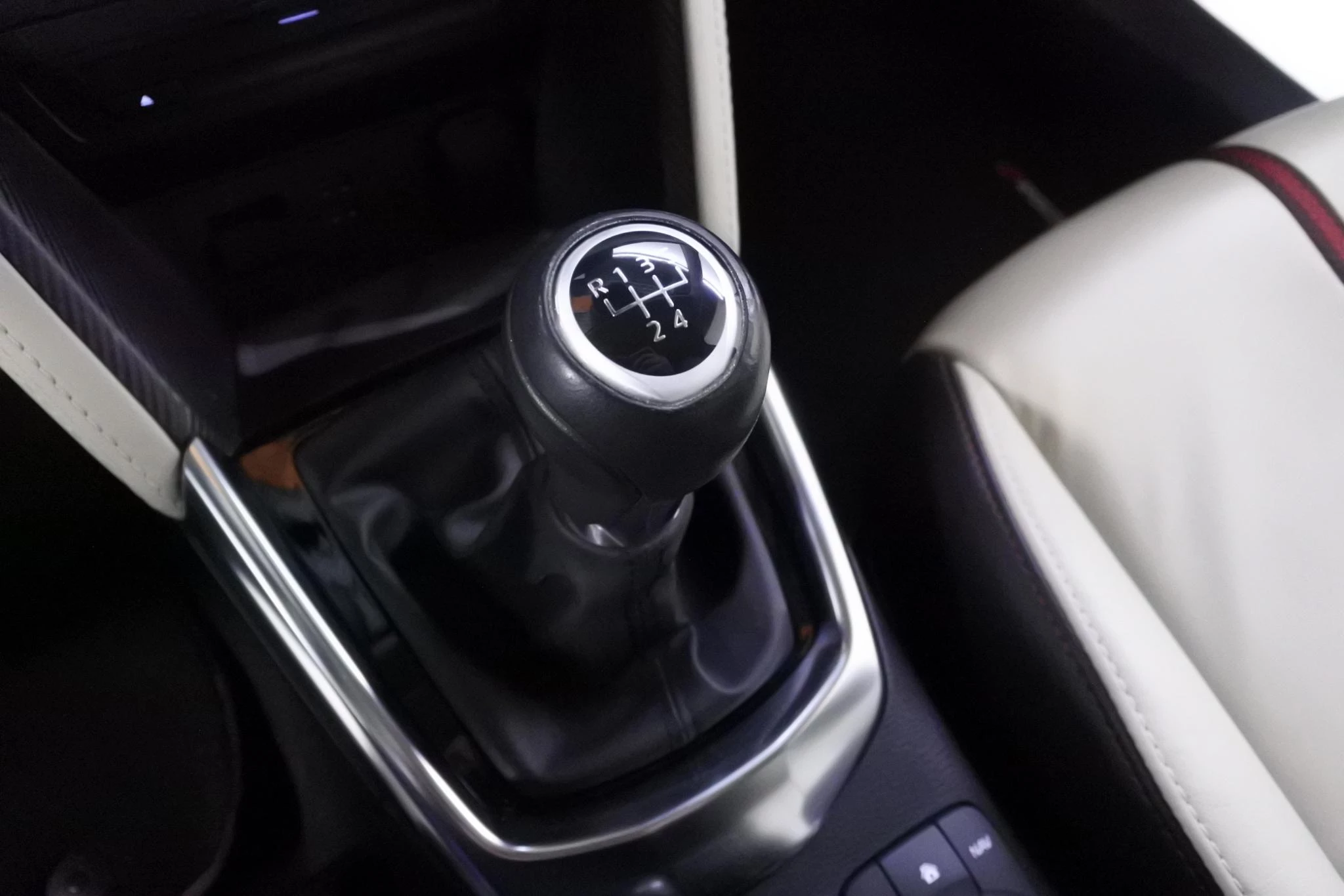 Hoofdafbeelding Mazda 2