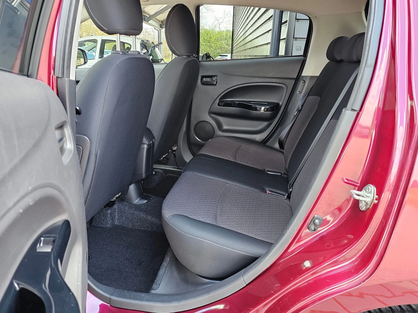 Hoofdafbeelding Mitsubishi Space Star