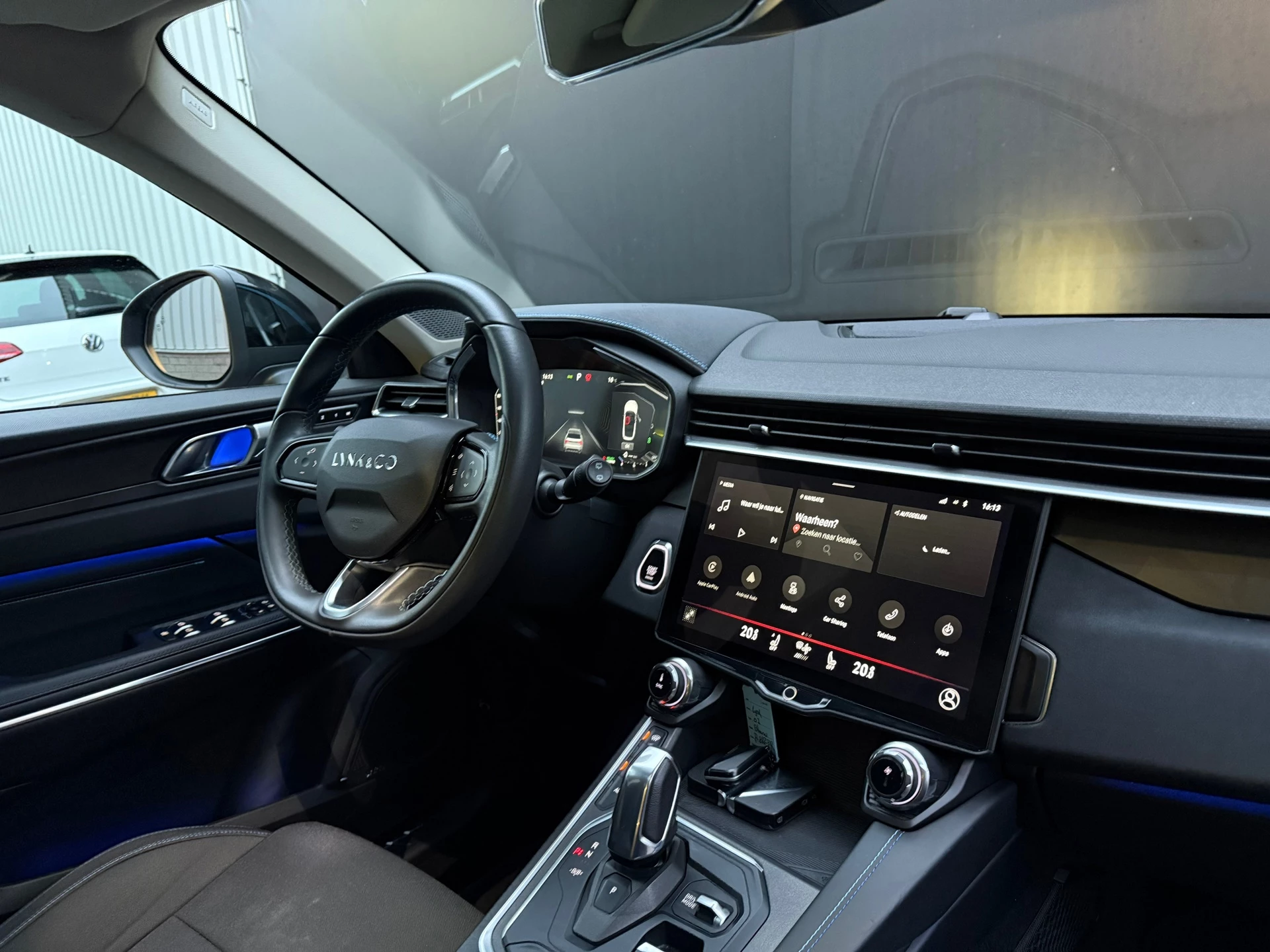 Hoofdafbeelding Lynk & Co 01