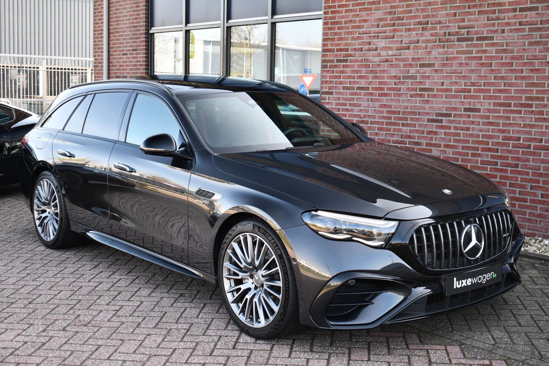 Hoofdafbeelding Mercedes-Benz E-Klasse