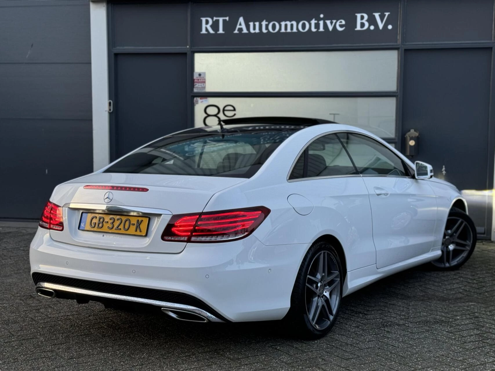 Hoofdafbeelding Mercedes-Benz E-Klasse