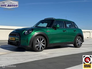 Hoofdafbeelding MINI Cooper S Zeer mooie Mini Cooper S John Cooper Works – 2022 – slechts 11.000 km - automaat