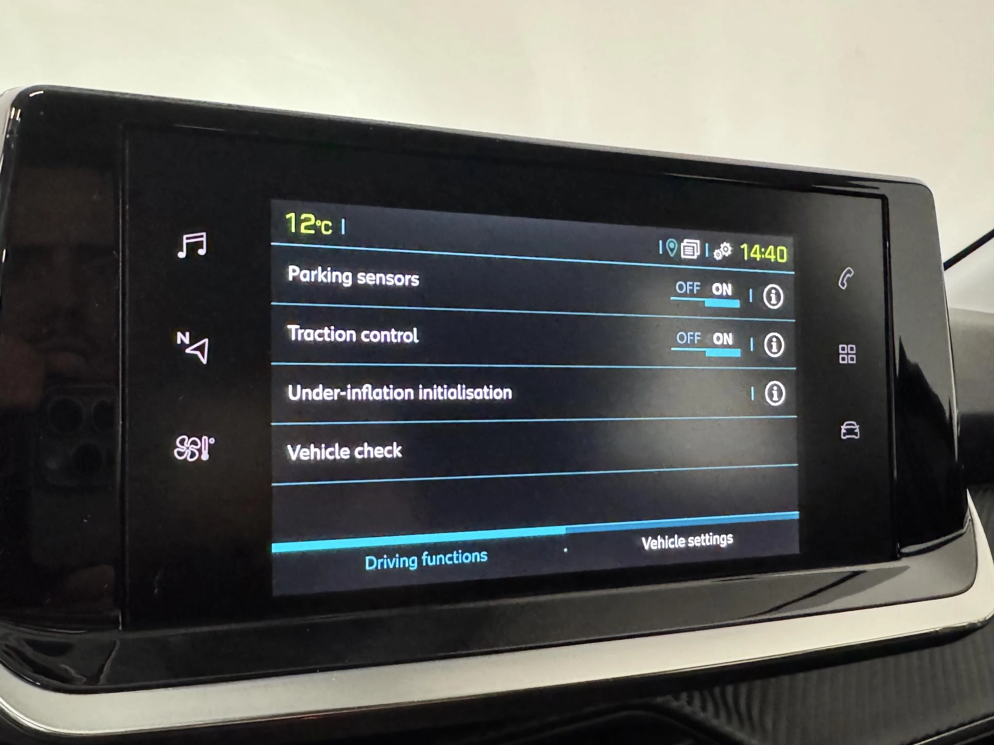 Hoofdafbeelding Peugeot e-208