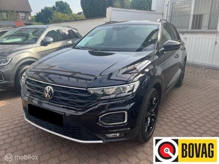 Volkswagen T-Roc I 1.5 TSI DSG BlackStyle | Camera| Trekhaak | ACC
