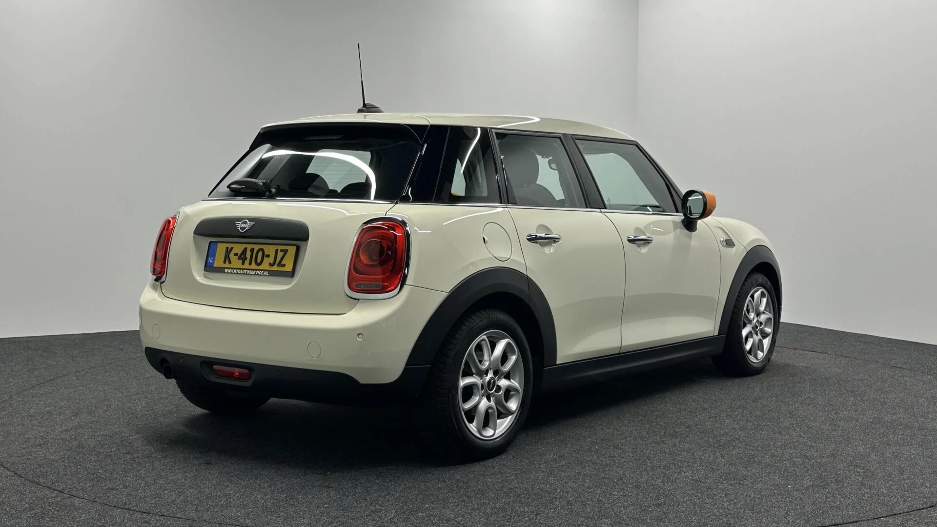 Hoofdafbeelding MINI One