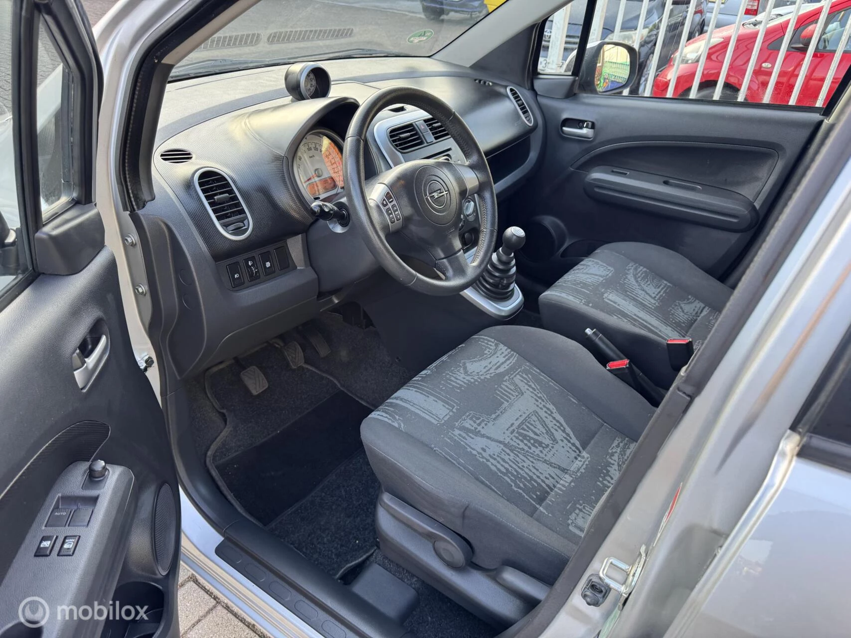 Hoofdafbeelding Opel Agila