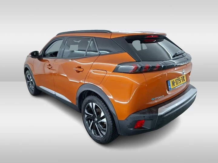 Hoofdafbeelding Peugeot e-2008