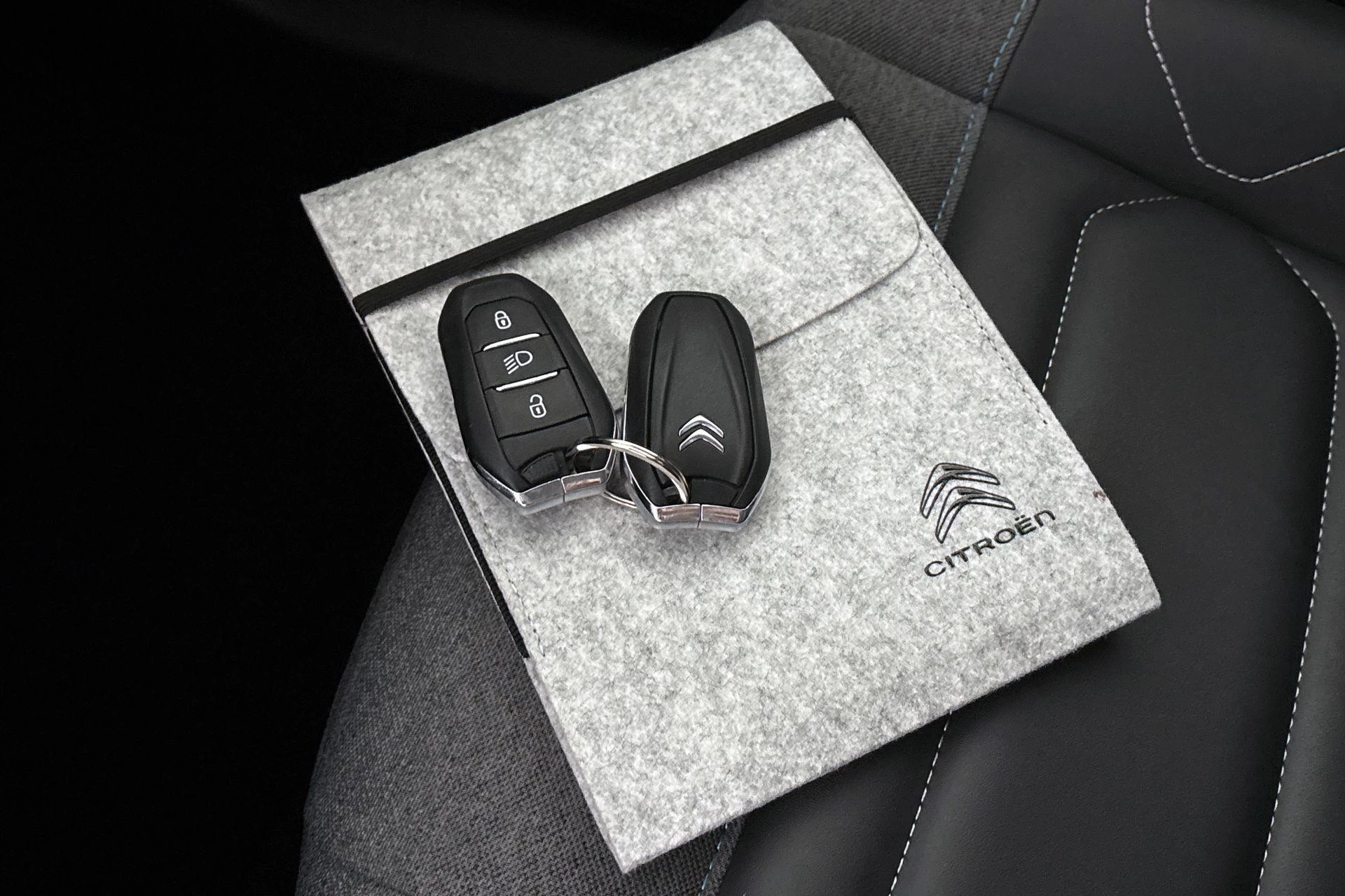 Hoofdafbeelding Citroën ë-C4