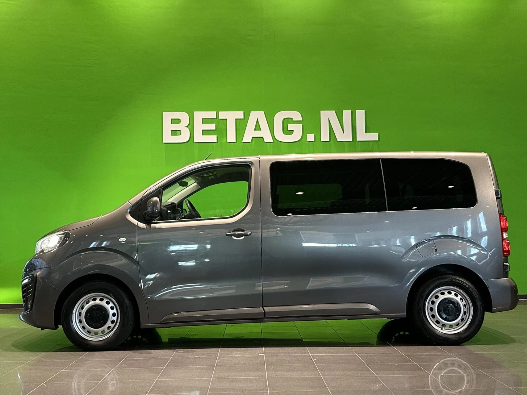 Hoofdafbeelding Peugeot Traveller